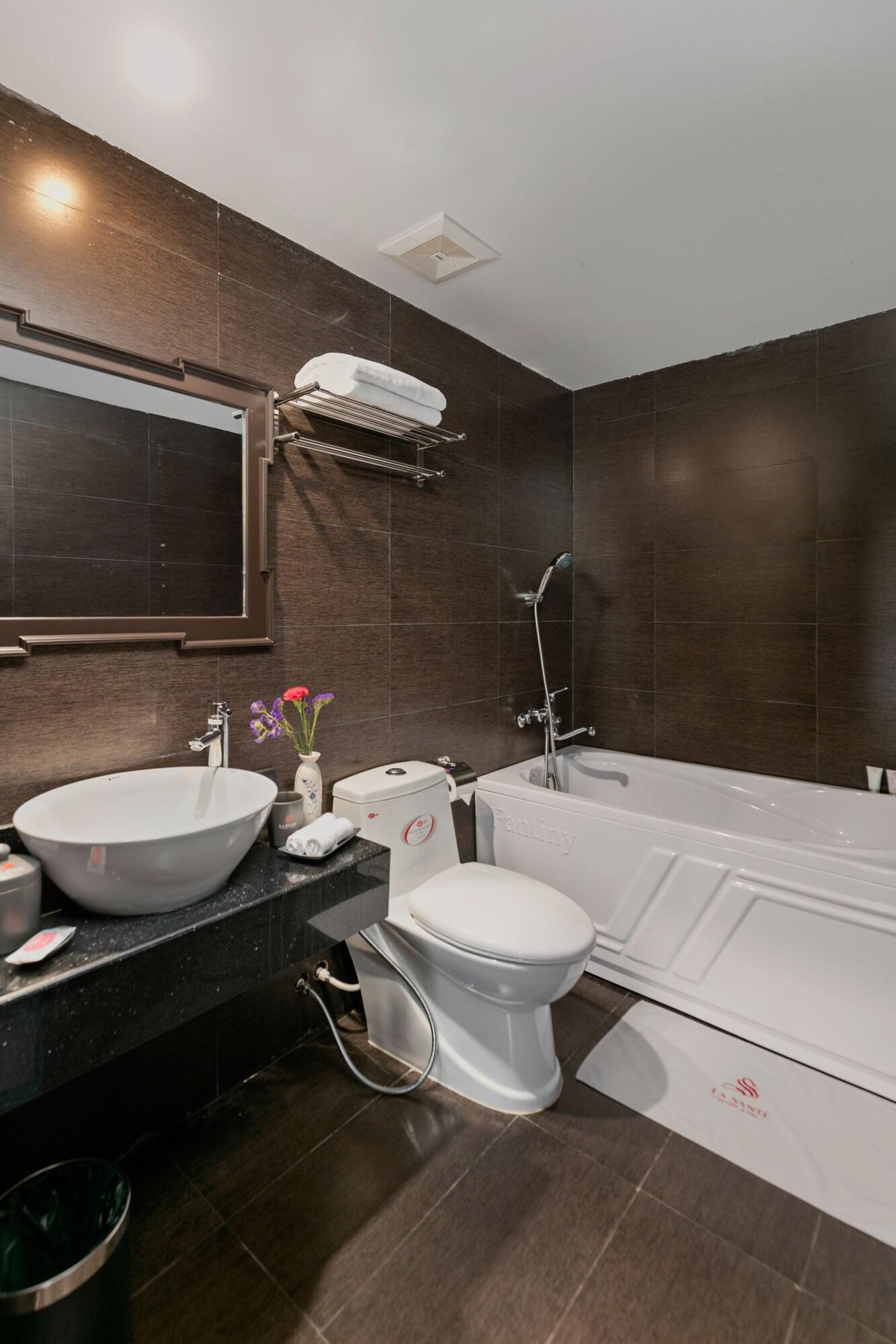 La Santé Hotel&Spa Hanoi Esterno foto